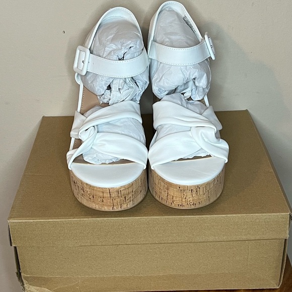 💃🏻Steve Madden White Tan Platform Shoes - Picture 2 of 7